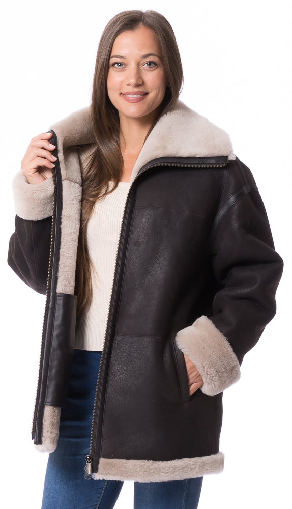 Sandy braun Lammfell Jacke mit Reißverschluss von TRENDZONE