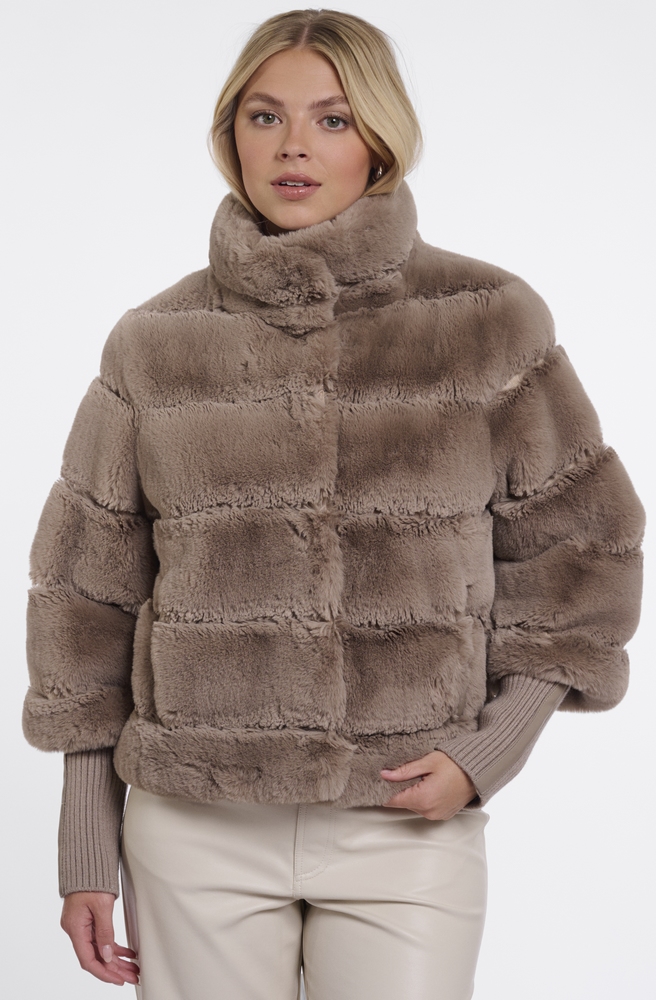 Feline mocha latte Faux fur Kurz Jacke von RINO&PELLE
