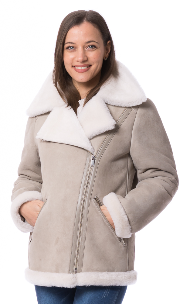 Lucy beige Lammfell Jacke für Damen von TRENDZONE Lucy beige Lammfell Jacke für Damen von TRENDZONE