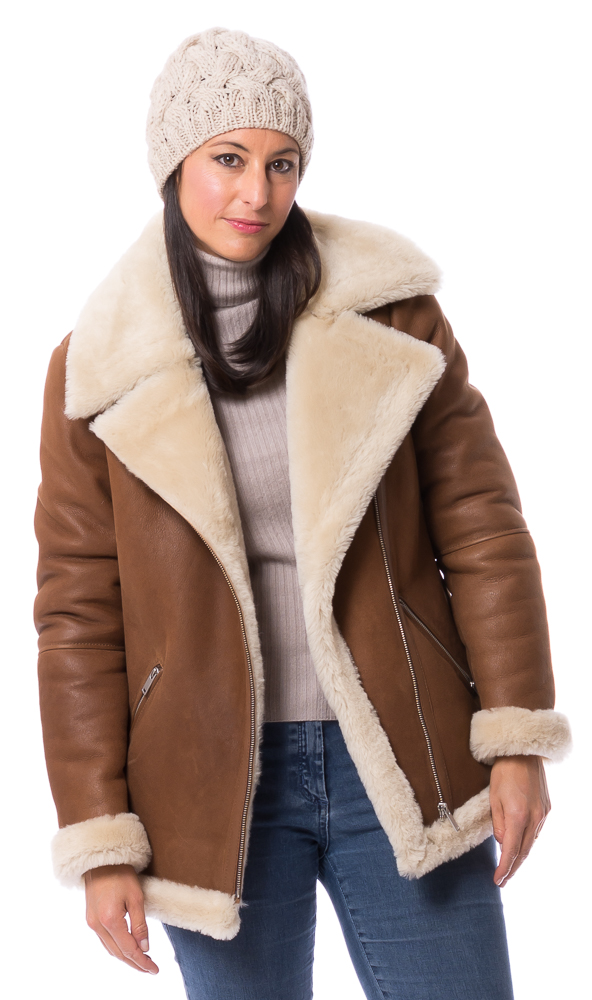 Lucy cognac Lammfelljacke von TRENDZONE