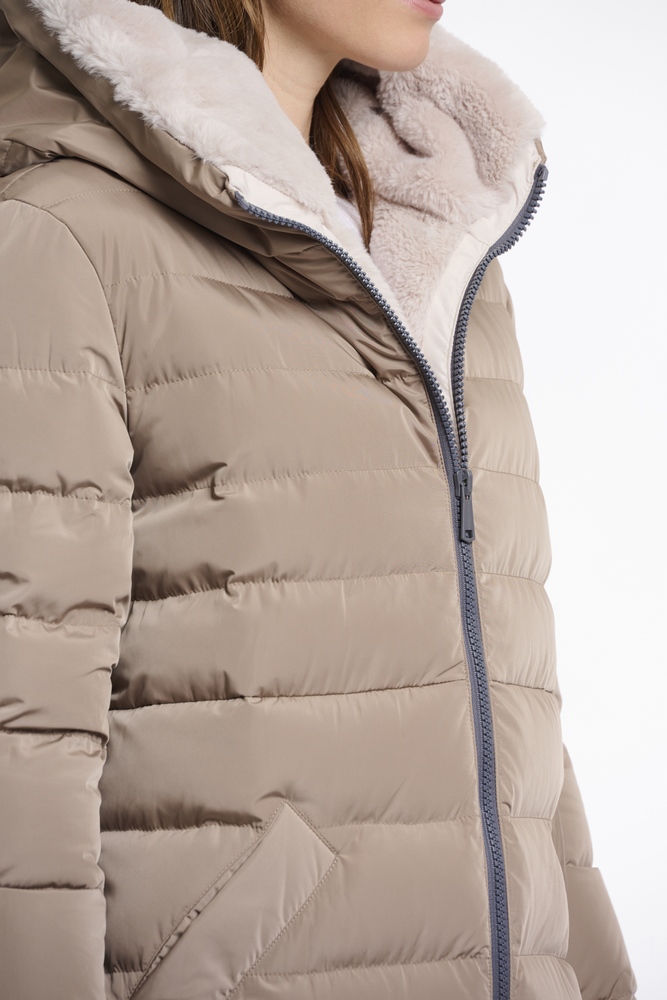 Keila fur toffee stone von RINO&PELLE 