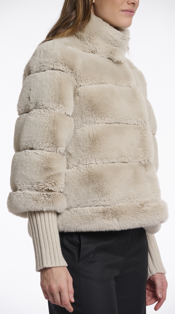 Feline birch Faux fur Kurz Jacke von RINO&PELLE 