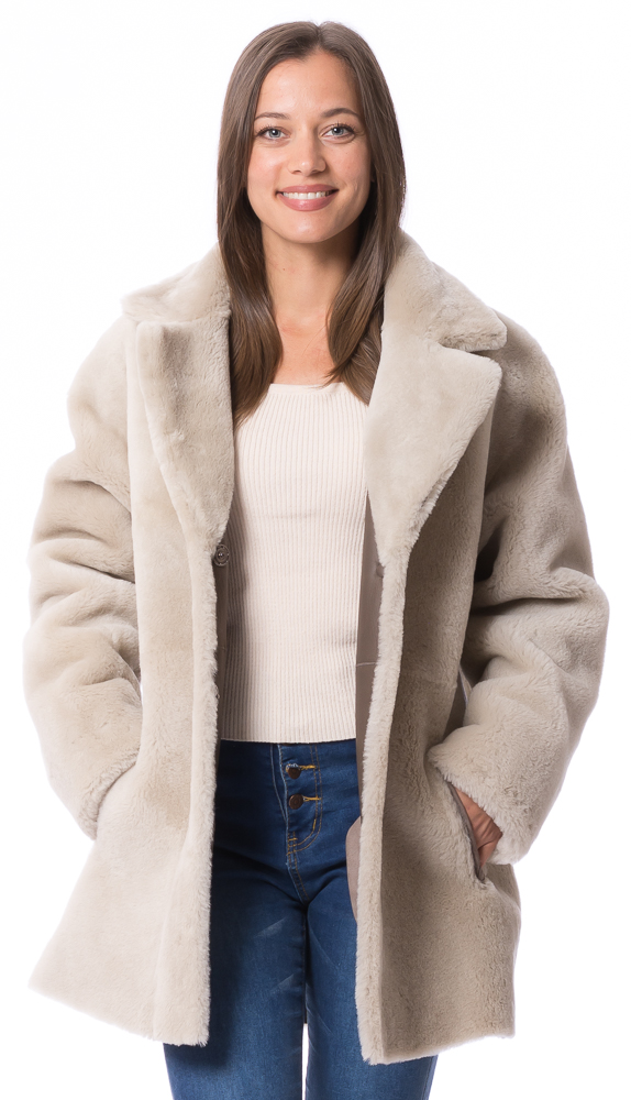 Selina khaki Lammfell Wendejacke für Damen von TRENDZONE