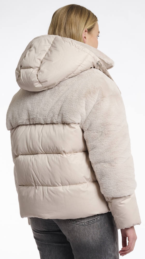 Shana birch Faux fur Jacke von RINO&PELLE 