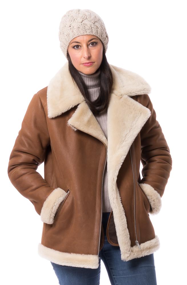 Lucy cognac Lammfelljacke von TRENDZONE