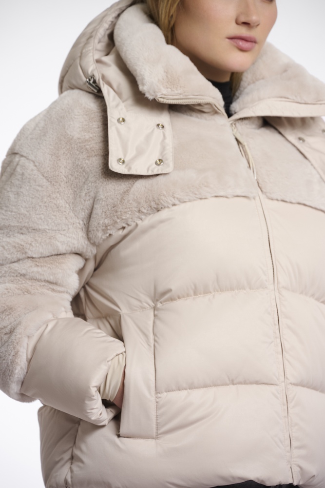 Shana birch Faux fur Jacke von RINO&PELLE 