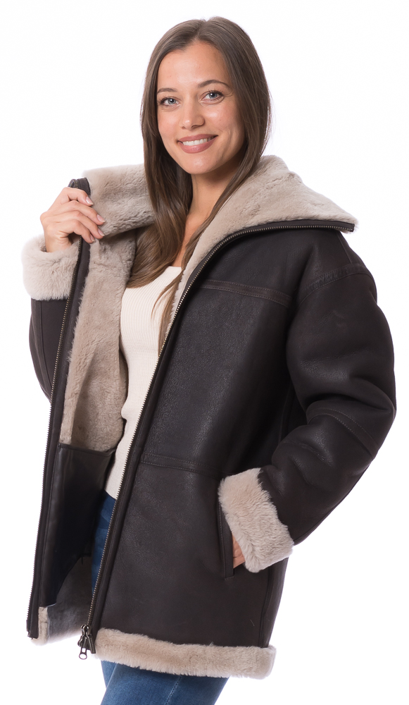 Cozy braun Lammfell Jacke für Damen von TRENDZONE Cozy braun Lammfell Jacke für Damen von TRENDZONE