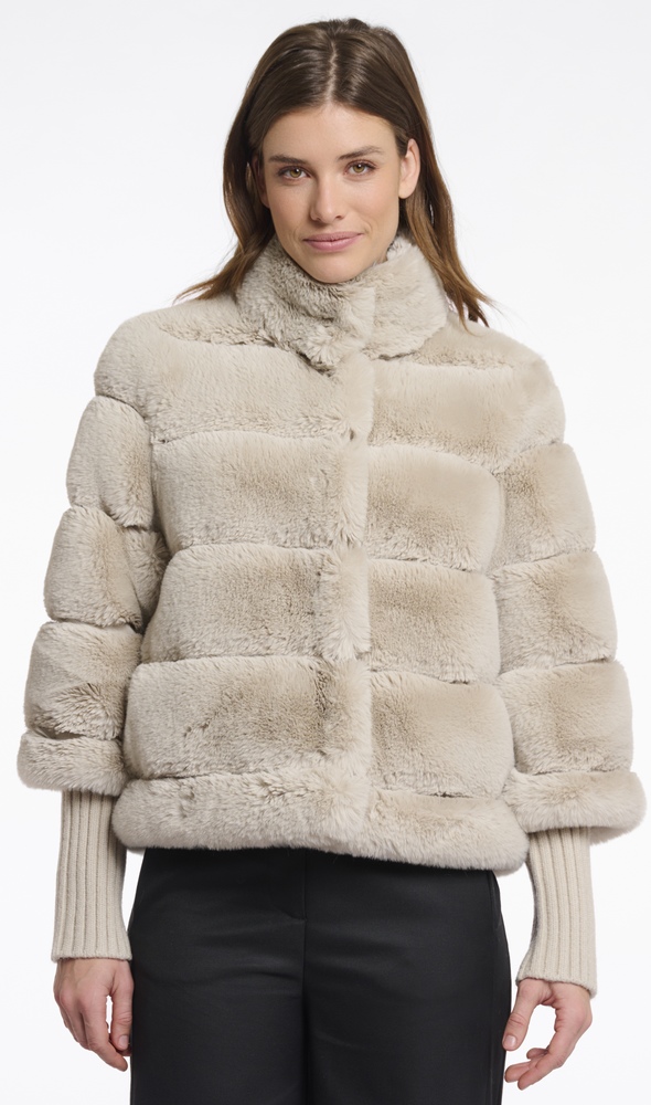Feline birch Faux fur Kurz Jacke von RINO&PELLE 
