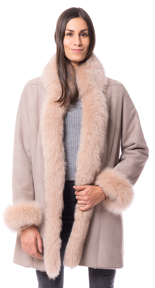Kristin beige Lammfell Mantel von JOANA